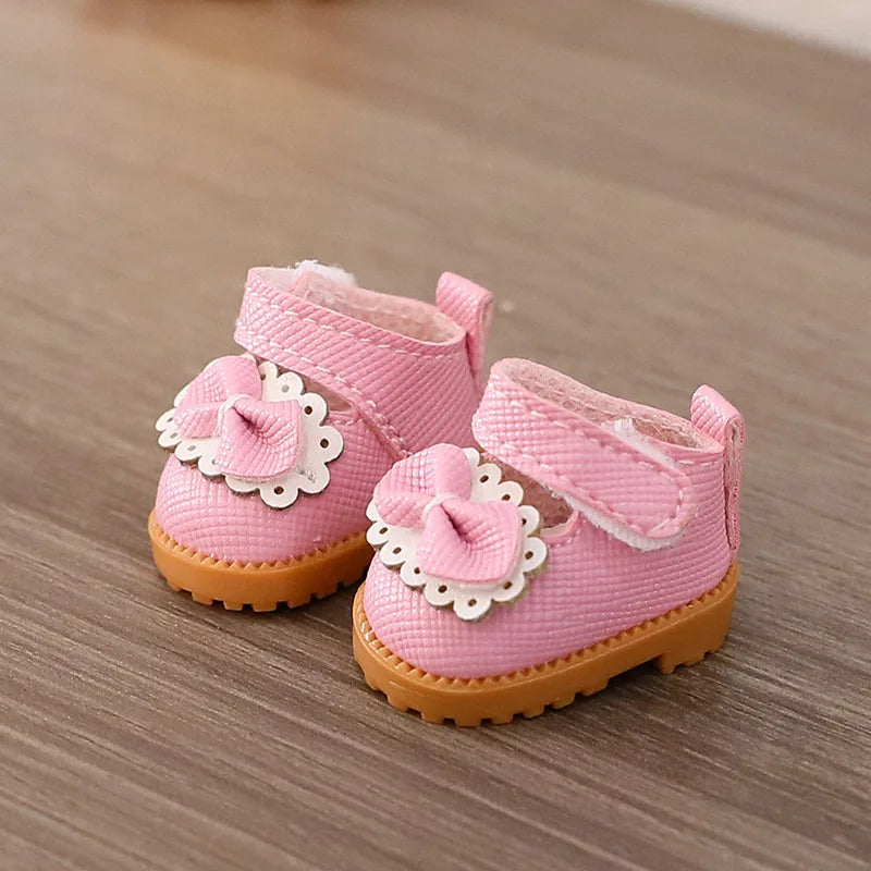 17Cm Pendant Labubu Doll Dress Cute Labubu Doll Clothes Pink Rabbit Skirt Green Coat Suit Cartoon Doll Hat Princess Shoes Gift