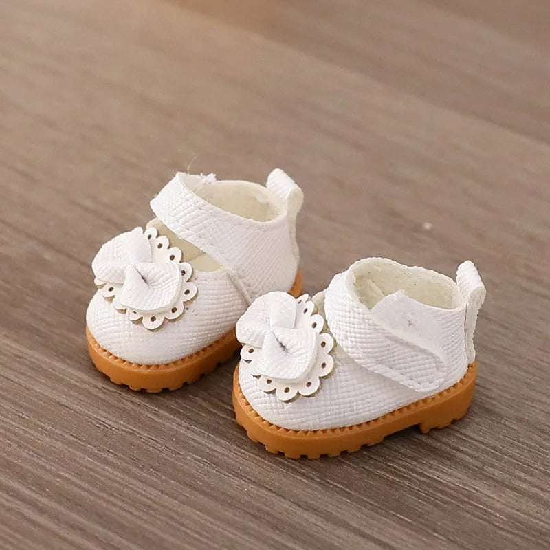 17Cm Pendant Labubu Doll Dress Cute Labubu Doll Clothes Pink Rabbit Skirt Green Coat Suit Cartoon Doll Hat Princess Shoes Gift